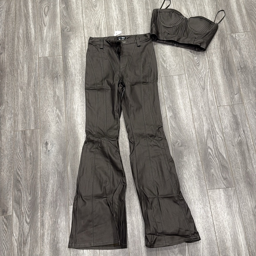 Fashion Nova Black Wide Leg Jumpsuit - Picture 3 of 4